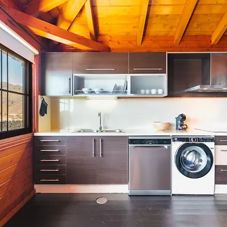 Prázdninový dům Wooden House With Private Pool Lush Garden *