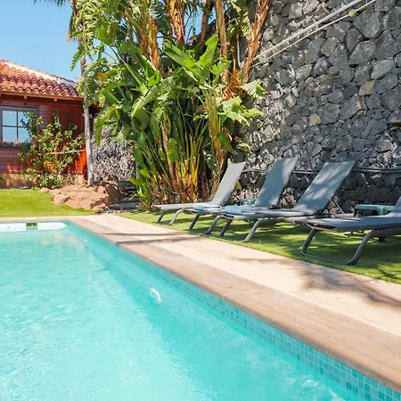 Wooden House With Private Pool Lush Garden La Laguna (Tenerife)