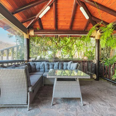 Wooden House With Private Pool Lush Garden *