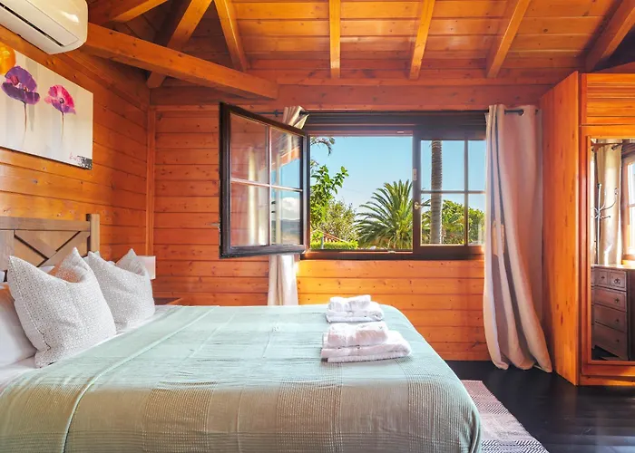 Wooden House With Private Pool Lush Garden * San Cristóbal de La Laguna