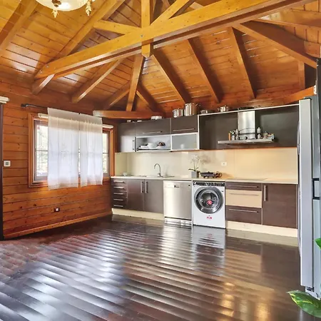 Wooden House With Private Pool Lush Garden Сasa de vacaciones La Laguna (Tenerife)
