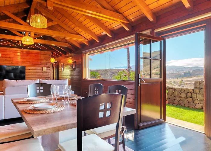 بيت للعطل Wooden House With Private Pool Lush Garden *