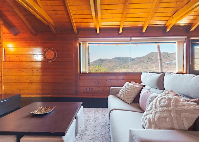 Wooden House With Private Pool Lush Garden Nyaraló