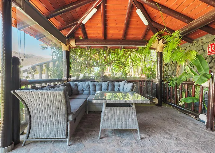 Wooden House With Private Pool Lush Garden *