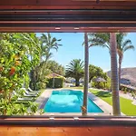 Ferienhaus Wooden House With Private Pool Lush Garden