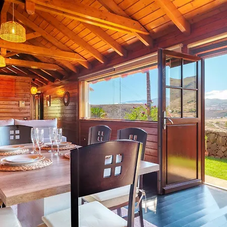 בית נופש Wooden House With Private Pool Lush Garden *
